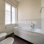 Rent 3 bedroom apartment of 130 m² in Milano