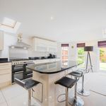 Rent 5 bedroom house in Stratford-on-Avon