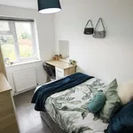 Rent 5 bedroom flat in West Midlands