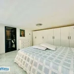 Rent 2 bedroom apartment of 50 m² in Naples