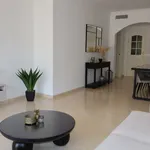 Alquilo 2 dormitorio apartamento de 163 m² en Elviria