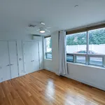 Rent 3 bedroom apartment of 150 m² in Brooklyn