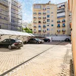 Rent 1 bedroom apartment of 32 m² in Lisbon