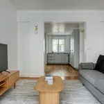 Rent 1 bedroom apartment of 624 m² in Paris