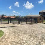 Rent 1 bedroom apartment in Roodepoort