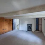 Rent 4 bedroom flat in Wales