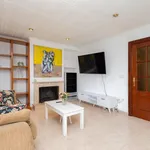 Rent 3 bedroom house of 194 m² in Valencia