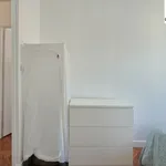 Rent 16 bedroom apartment in Lisbon