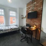 Rent 6 bedroom flat in Birmingham