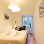 Rent 2 bedroom apartment of 75 m² in lisbon