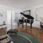 Rent 9 bedroom house of 900 m² in Lisbon