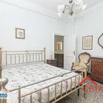 Rent 2 bedroom apartment of 54 m² in Genoa