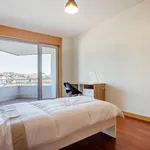 Rent 4 bedroom apartment in Porto