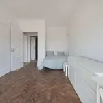 Rent a room in lisbon