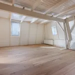 Huur 5 slaapkamer appartement van 175 m² in Bezuidenhout-Oost