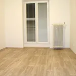 Rent 1 bedroom apartment in Praha 4