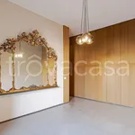 Rent 2 bedroom apartment of 85 m² in Milano