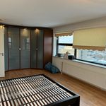 Huur 4 slaapkamer appartement van 147 m² in Winkelcentrum