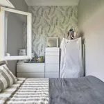 Rent a room in lisbon