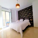 Alquilo 4 dormitorio apartamento de 84 m² en Alicante