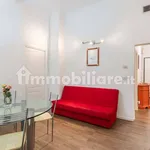 Rent 4 bedroom apartment of 95 m² in Florence