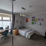 Rent 5 bedroom house in Swansea