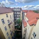 Pronajměte si 3 ložnic/e byt o rozloze 80 m² v Prague