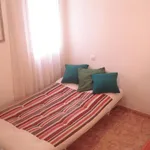 Rent a room in Madrid']