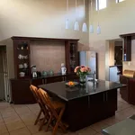 Rent 3 bedroom house of 395 m² in Pretoria