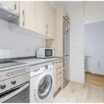 Rent a room of 800 m² in madrid