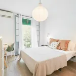 Rent 3 bedroom apartment in Barcelona