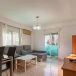 Rent a room of 95 m² in valencia