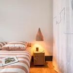 Rent 7 bedroom apartment in Lisbon