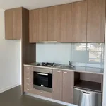 Rent 1 bedroom apartment in North Melbourne