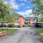 Rent 2 bedroom apartment in Melbourne