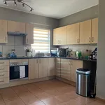 Rent 2 bedroom apartment in Randburg