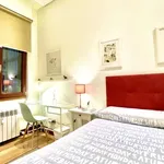 Rent a room of 170 m² in bilbao