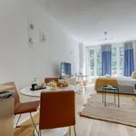 Studio of 323 m² in Paris