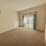 Rent 2 bedroom house of 381 m² in  Wangaratta