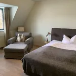 Rent 1 bedroom apartment of 27 m² in Frankfurt