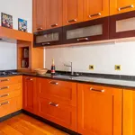 Rent 2 bedroom apartment of 80 m² in lisbon