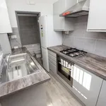 Rent 3 bedroom flat in West Midlands