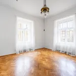 Rent 4 bedroom apartment of 117 m² in Prague