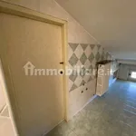 Affitto 5 camera appartamento di 170 m² in Perugia