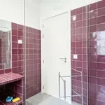 Rent a room of 210 m² in lisbon