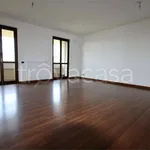 Rent 3 bedroom apartment of 80 m² in Urgnano