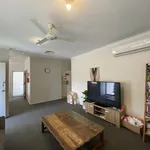 Rent 3 bedroom house of 777 m² in Moranbah