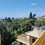 Affitto 5 camera appartamento di 110 m² in Genoa