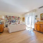 Rent 3 bedroom apartment of 118 m² in Roma