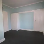 Rent 4 bedroom apartment in Paisley